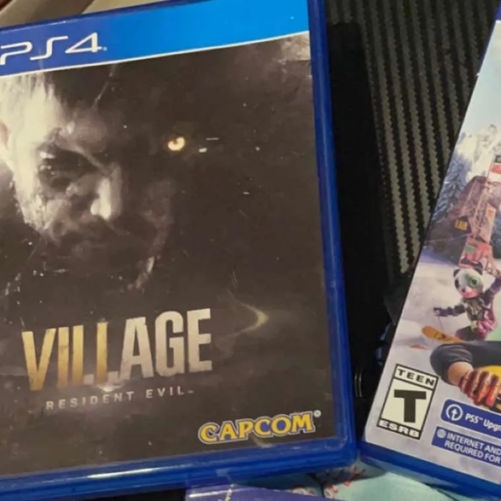 Ps4 GAME BUNDLE - Picture 2 of 3